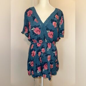 Women’s Xhilaration Romper, Blue Floral, Size Medium